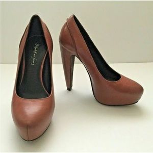 Elizabeth and James Women's Heels Mauve Leather Hidden Platform Size 5B 5.25"